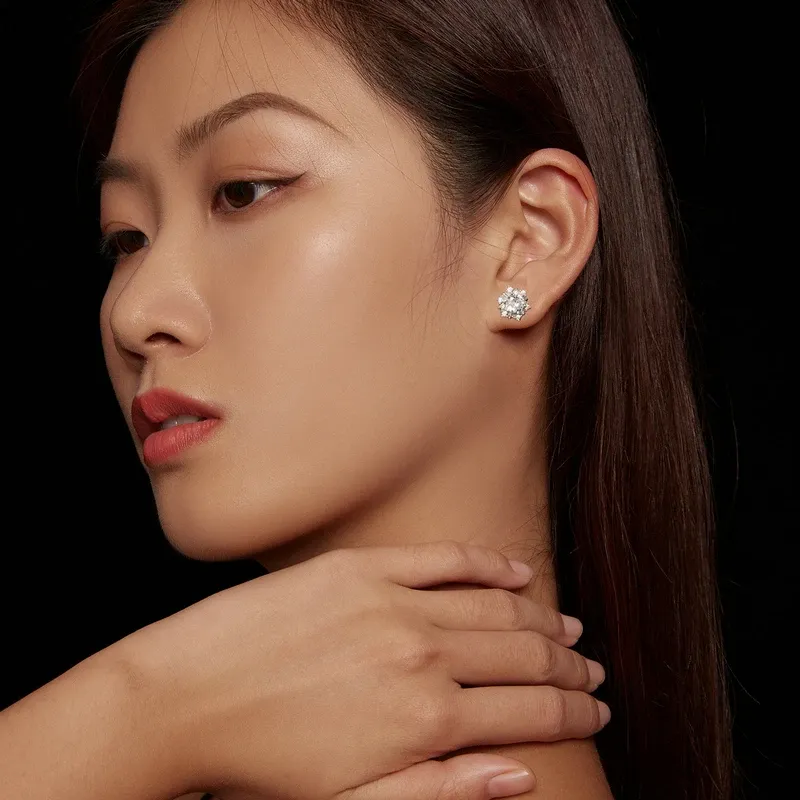 Boucles d’oreilles étoile en moissanite 925 certifiée