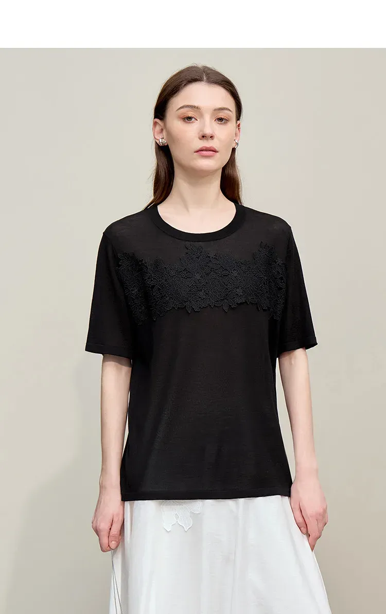 Pull en maille légère AMII à col rond et dentelle, coupe ample