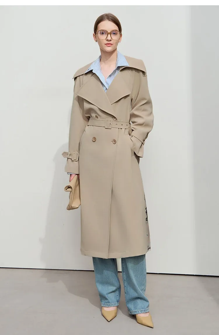 Trench long ceinturé AMII à imprimé et finitions contrastées