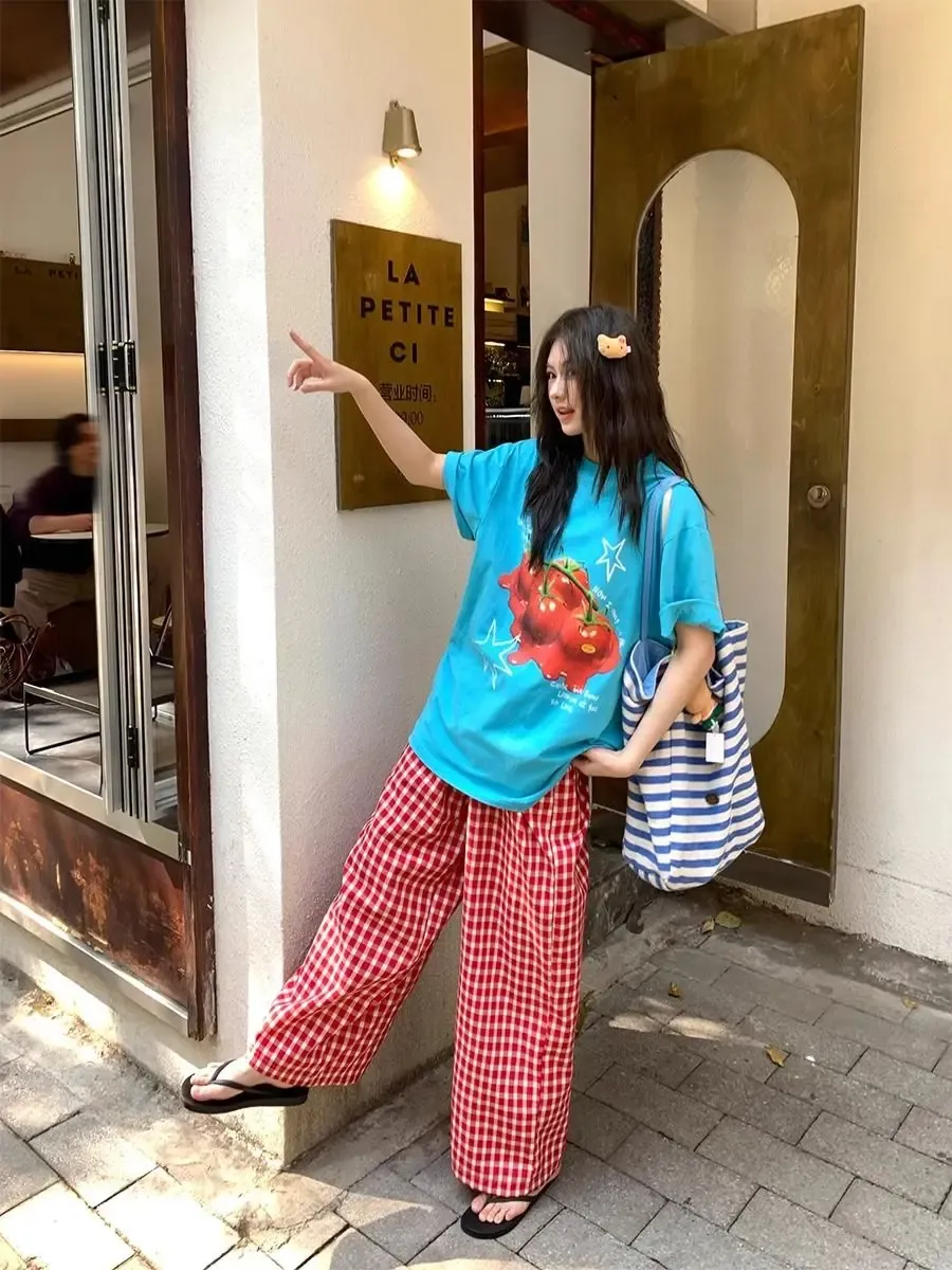 T-shirt femme imprimé tomate bleu lac à coupe fluide