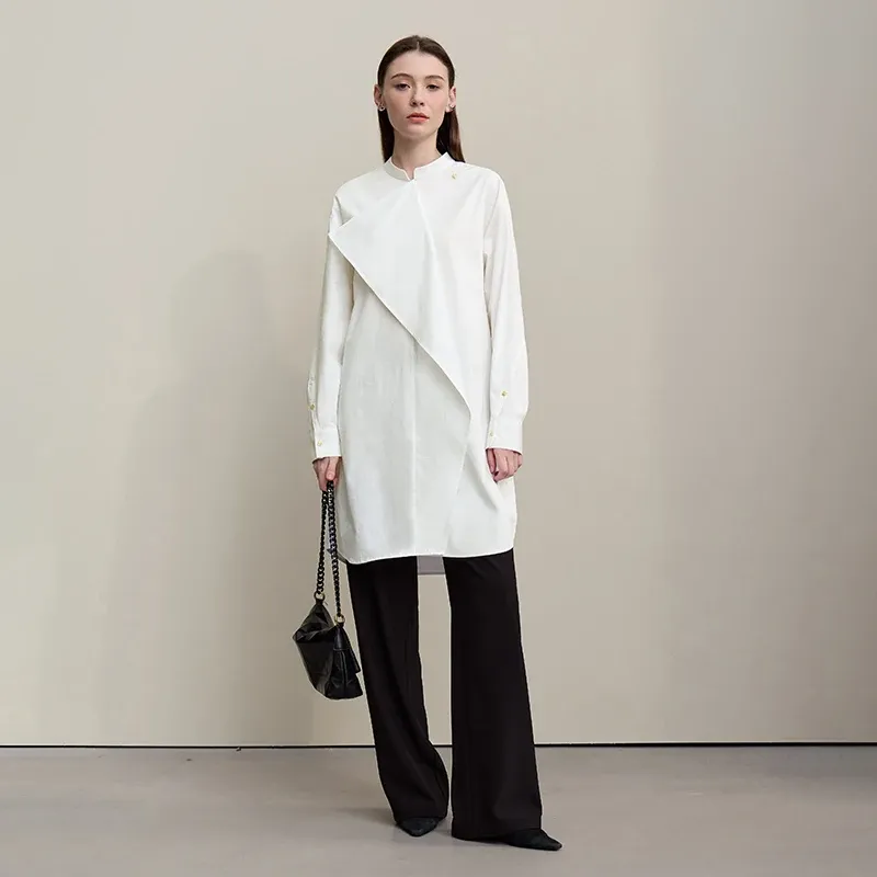 Robe chemise asymétrique AMII en coton à col montant