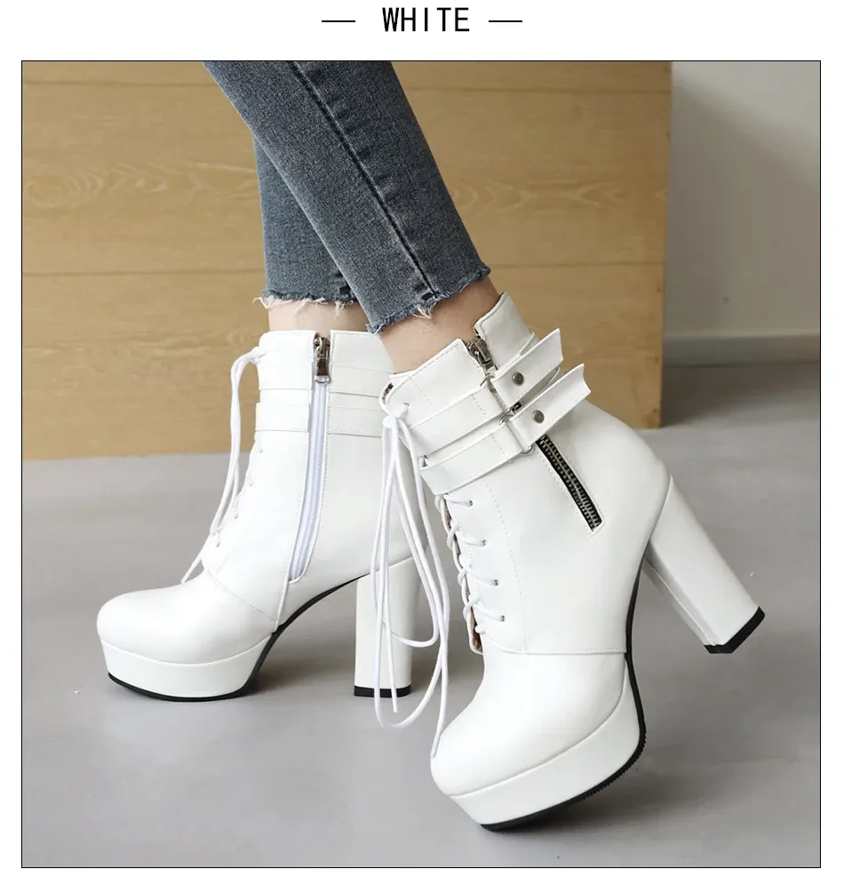 Bottines rétro à boucle et talon carré Gdgydh
