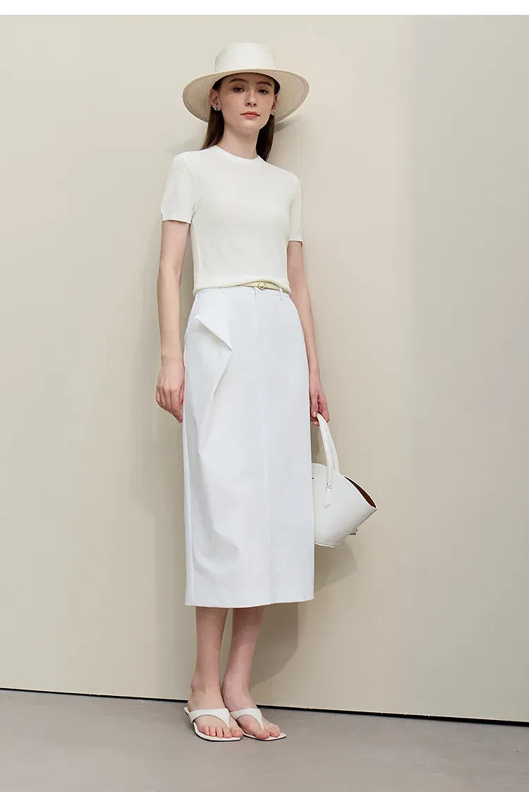 Pull en maille AMII col rond coupe droite pour femme