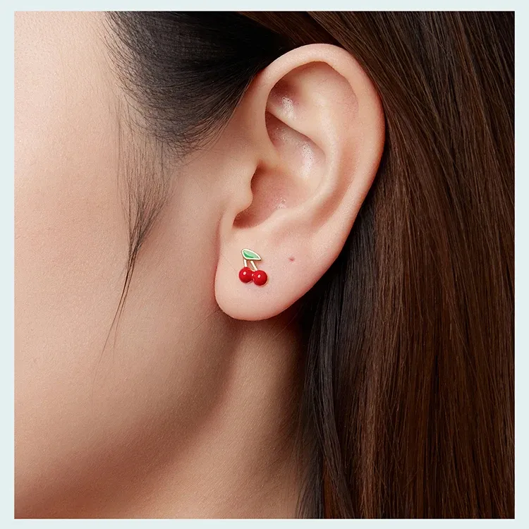 Boucles d’oreilles puces cerise en argent 925 WOSTU