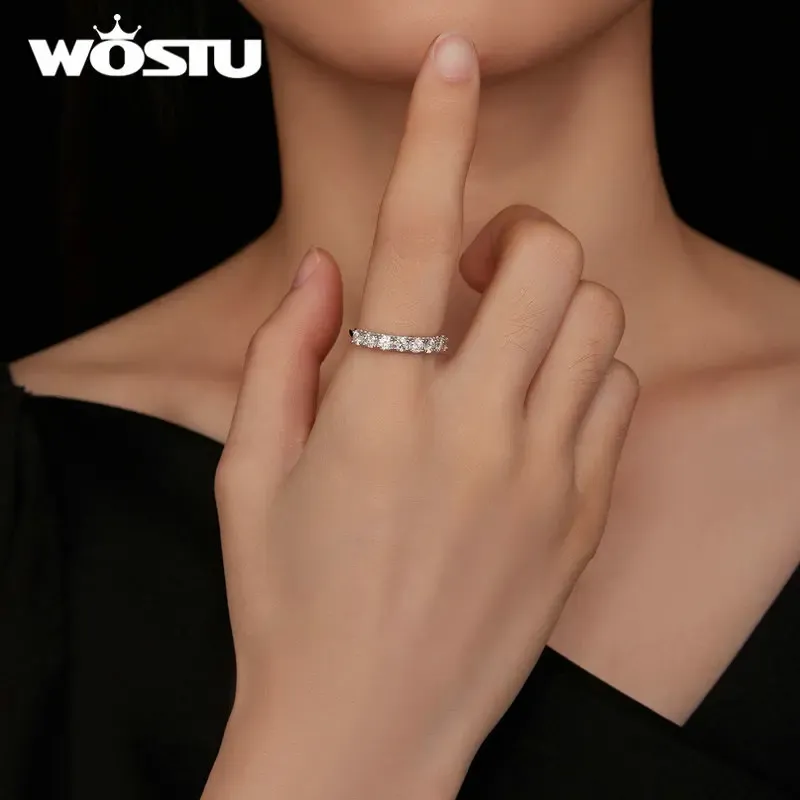 Bague de mariage ronde en moissanite 0,8 ct sur argent 925