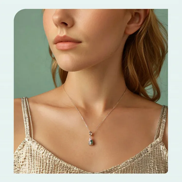 Pendentif poupée russe en argent 925 WOSTU