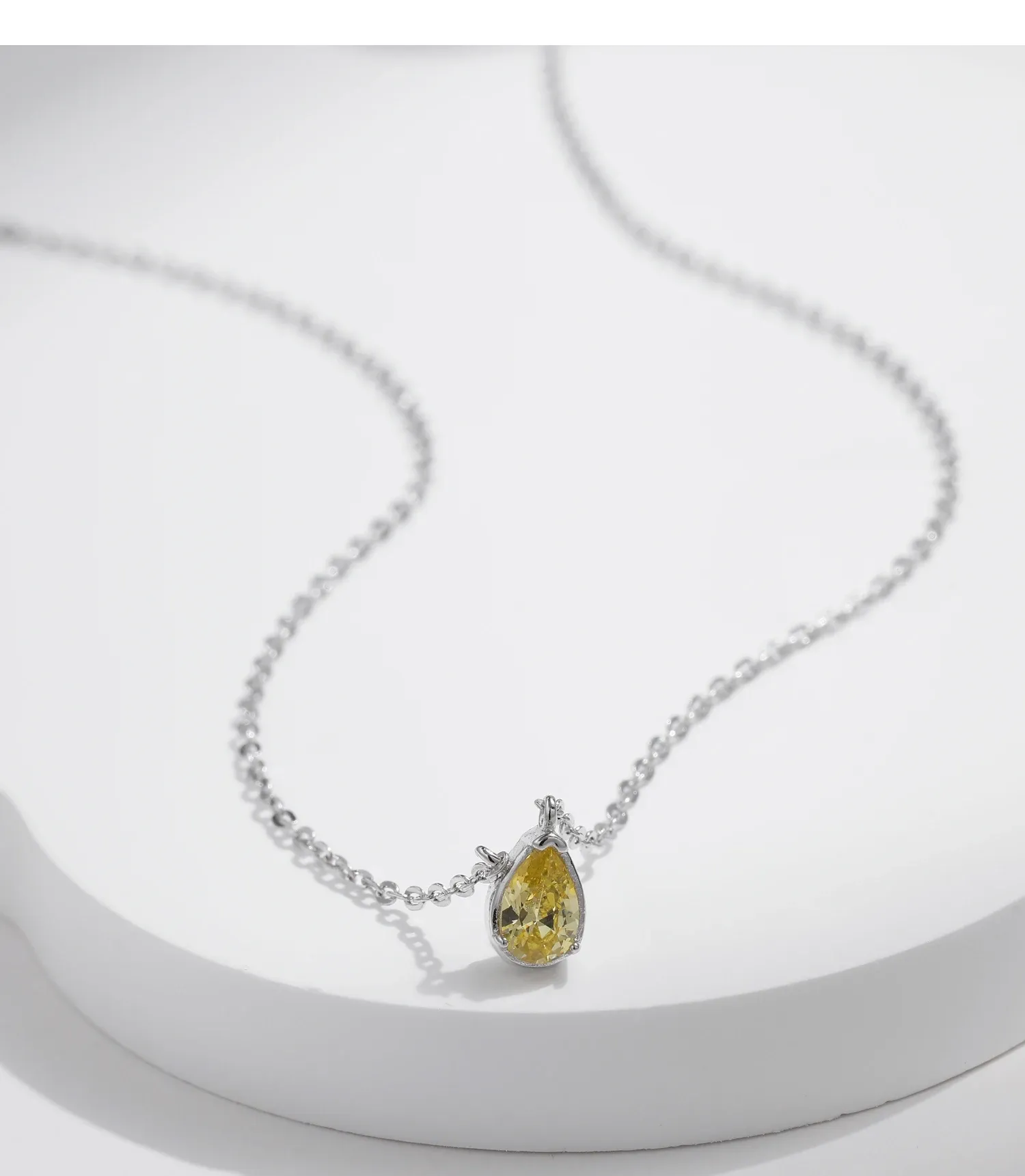 Collier pendentif goutte en argent 925 MODIAN avec zircon