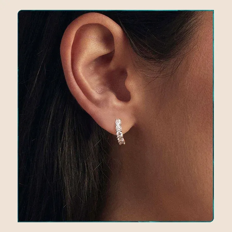 Créoles fines en argent 925 et moissanite certifiée