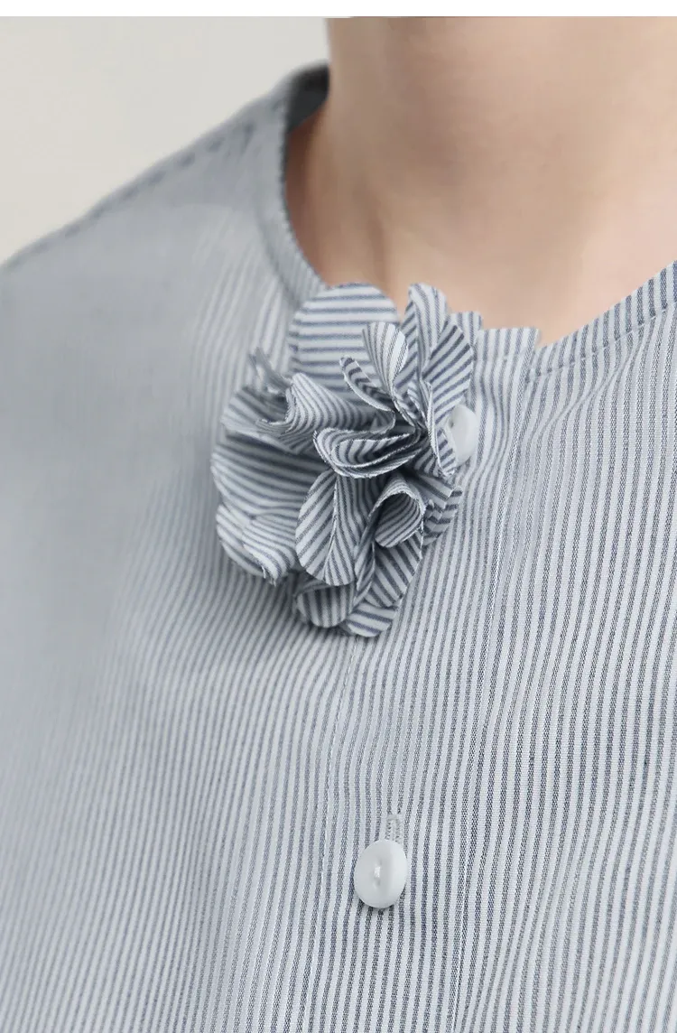 Chemise rayée AMII en coton à détail 3D, coupe ample