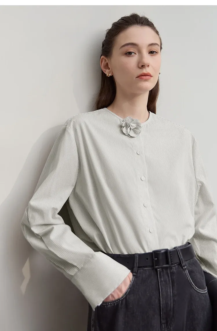 Chemise rayée AMII en coton à détail 3D, coupe ample