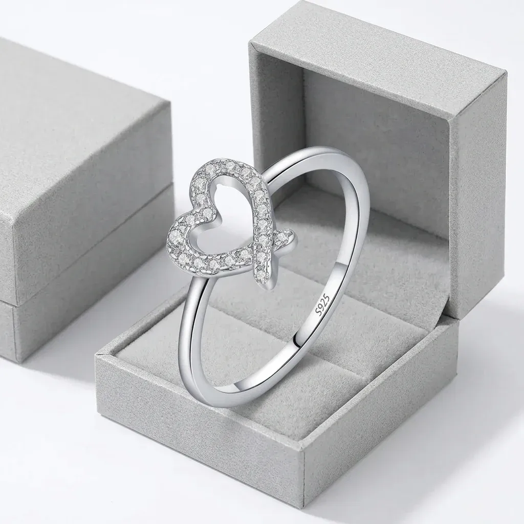 Bague argent 925 cœur ajouré moissanite