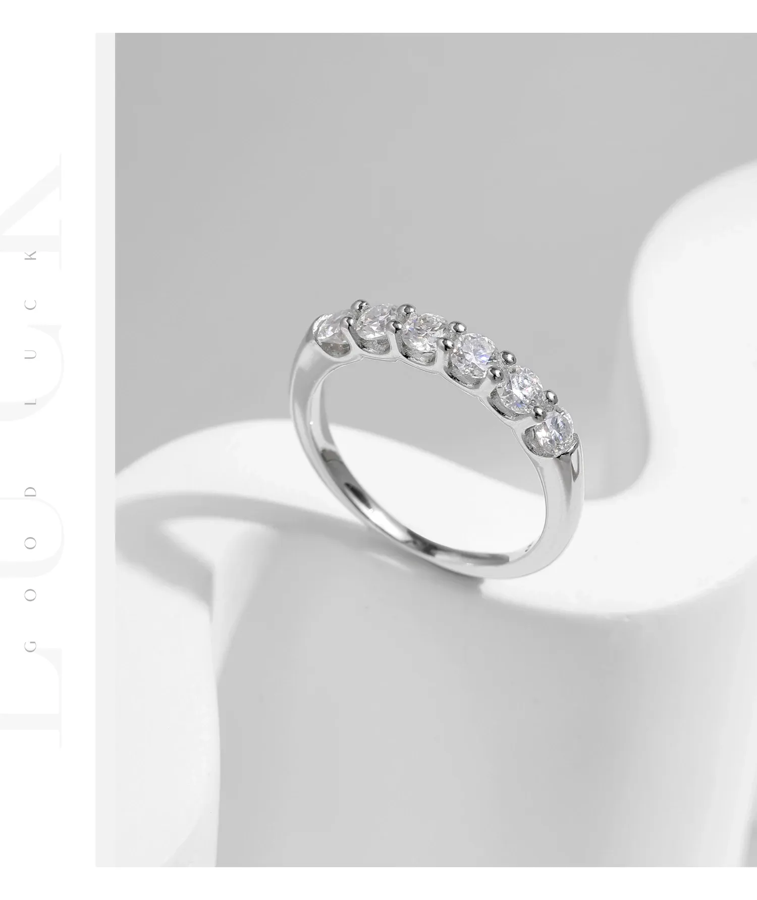 Bague éternité Moissanite ronde en argent 925 MODIAN