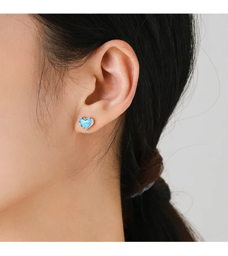 Boucles d’oreilles puces cœur opale MODIAN en argent 925