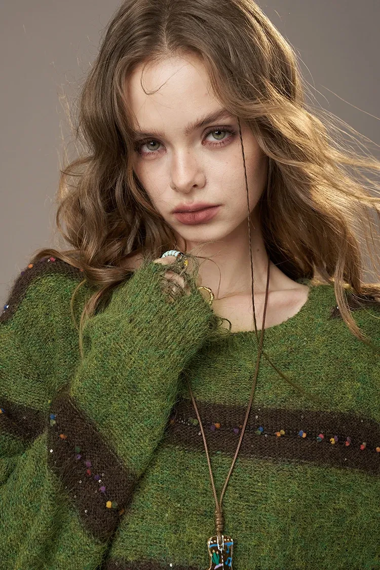 Cardigan ELFSACK en maille à col V et motif cartoon