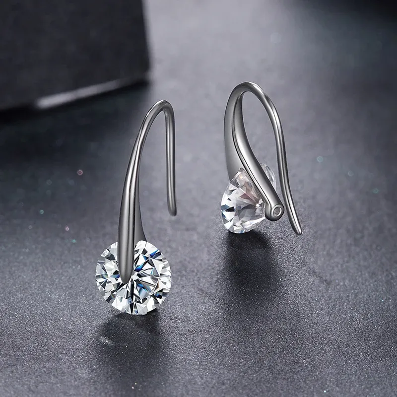 Boucles d’oreilles torsadées en moissanite 1 ct en argent 925