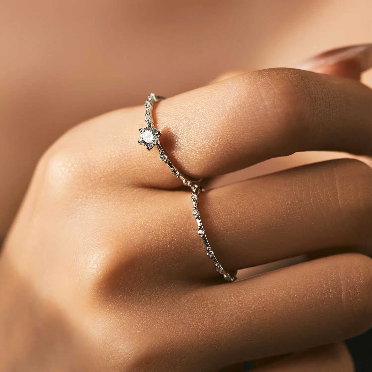 Alliance fine en argent 925 et moissanite MODIAN