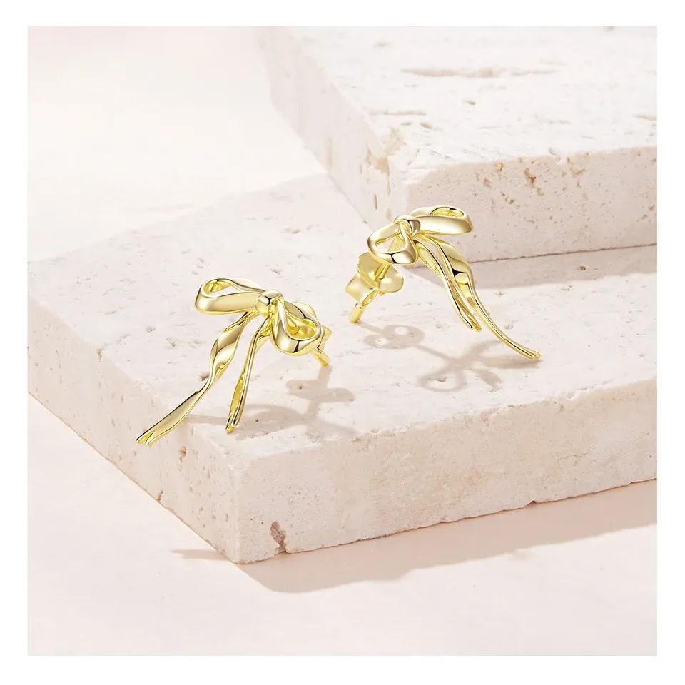 Boucles d’oreilles nœud doré WOSTU en cuivre plaqué or