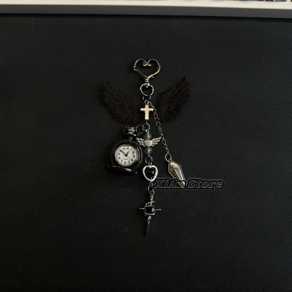 Porte-clés montre cœur steampunk vintage