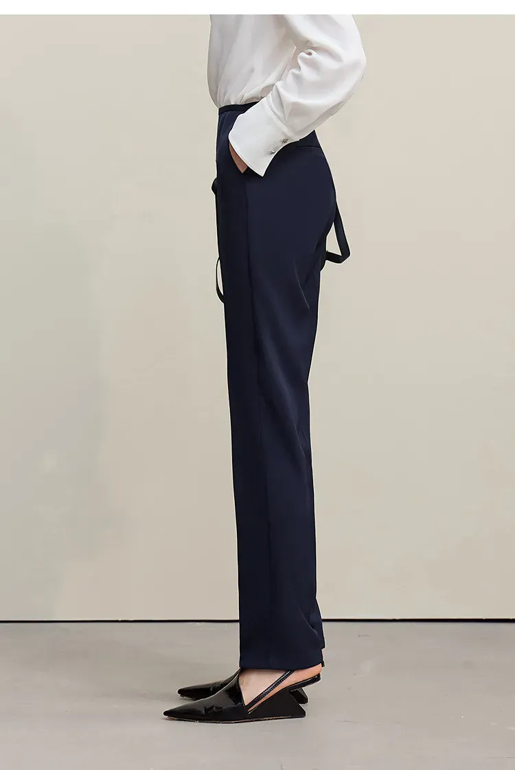 Pantalon fuselé AMII à cheville, ceinture froncée