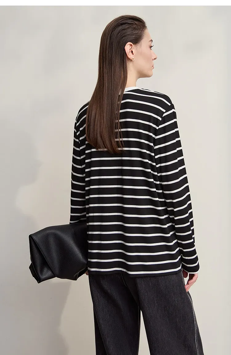 T-shirt femme AMII en maille rayée à col rond