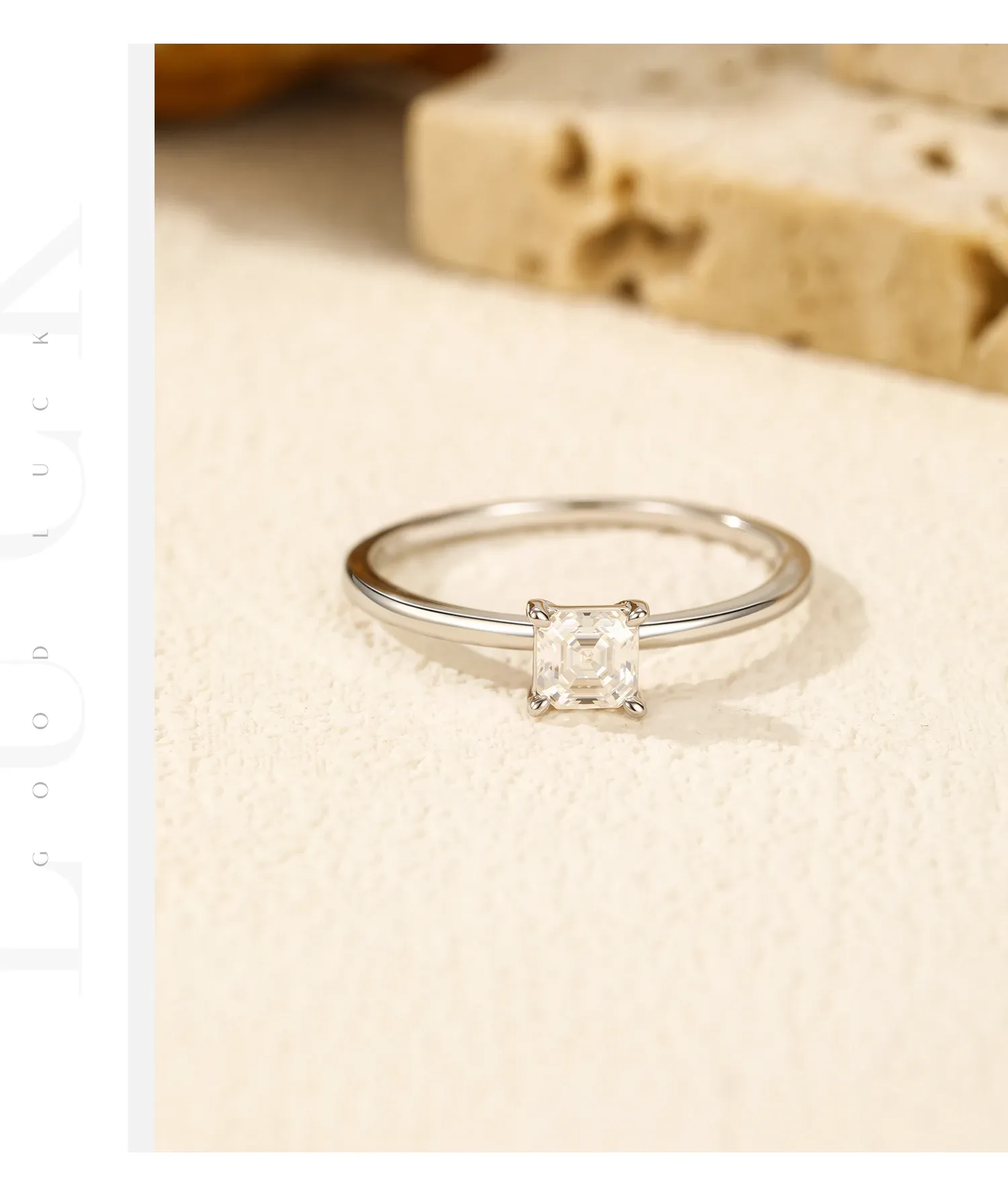 Bague solitaire MODIAN en argent 925 et moissanite carrée