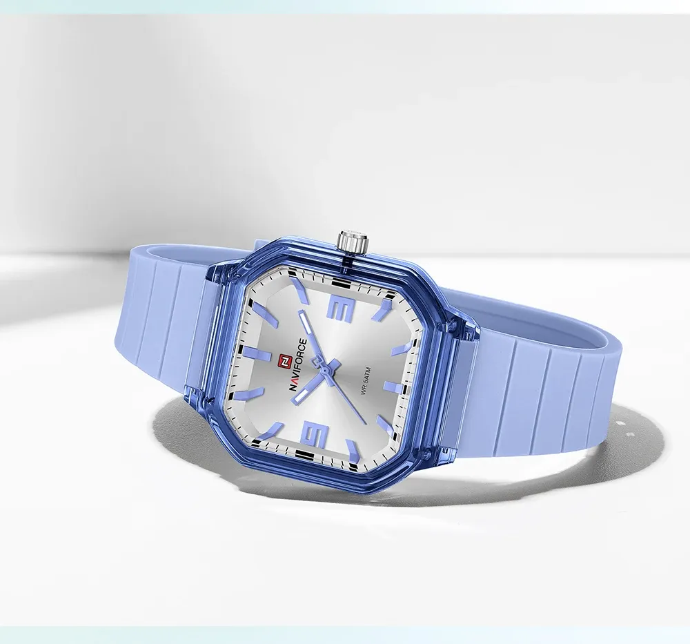 Montre femme NAVIFORCE quartz 50 m avec bracelet silicone luminescent