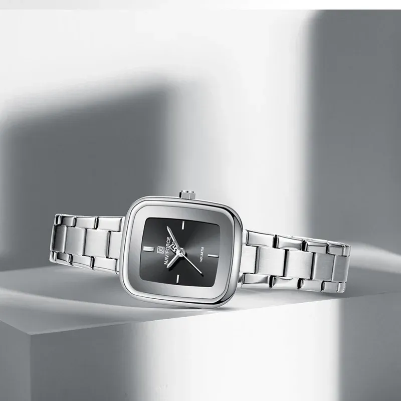 Montre NAVIFORCE NF5075 femme carrée acier, quartz 3 ATM