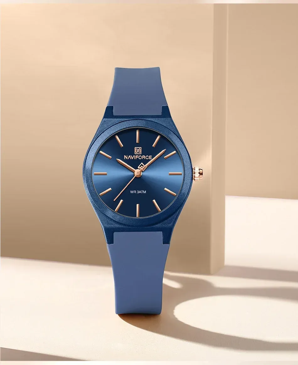 Montre femme NAVIFORCE étanche en silicone souple, quartz minimaliste