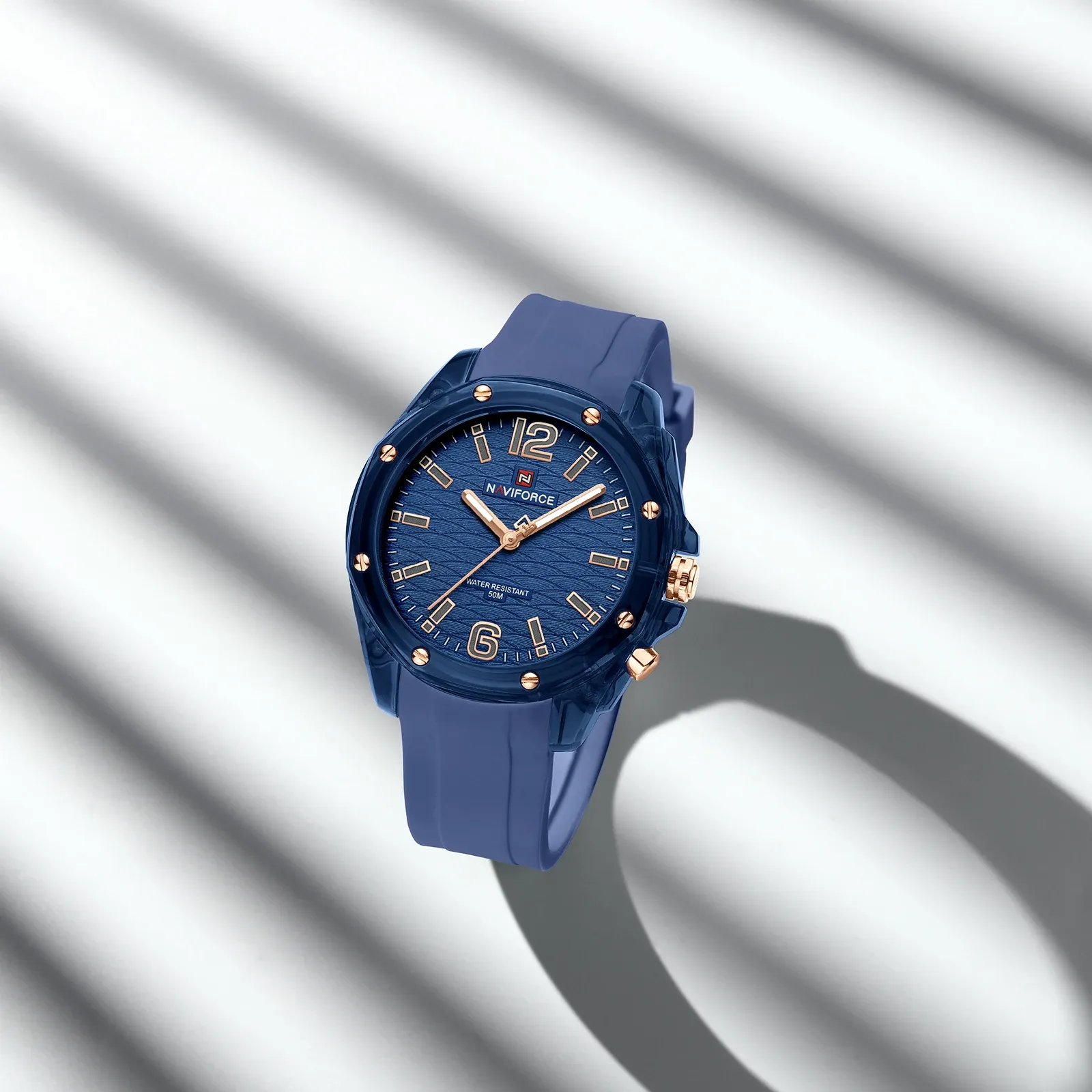 Montre quartz NAVIFORCE 6103 pour femme, boîtier transparent et silicone