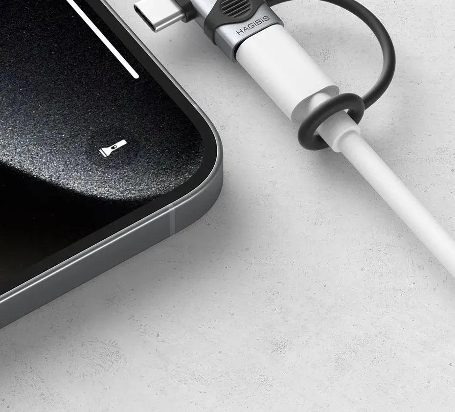 Adaptateur USB-C coudé 240 W Hagibis avec lanière